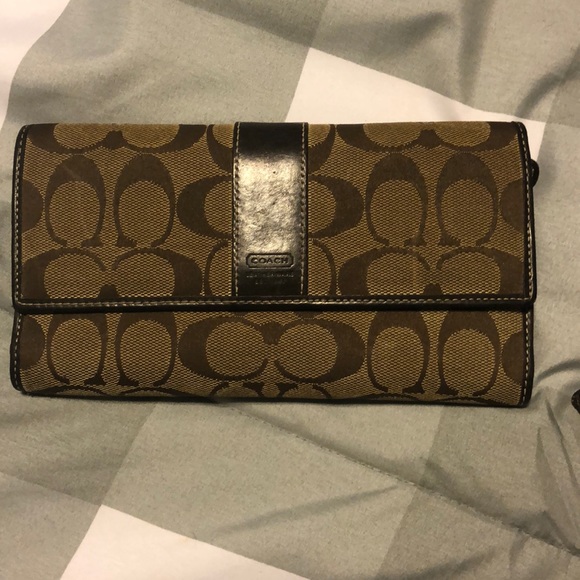 Coach wallet and checkbook cover - Picture 2 of 13